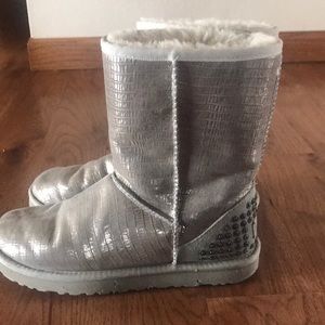 UGGS lightly worn size 7.5
